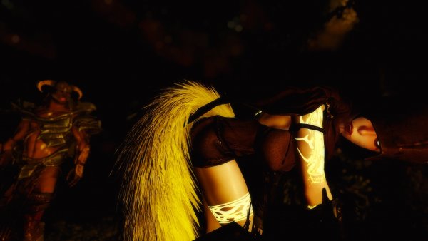 Хм.. Эй.. Куда ты смотришь?..