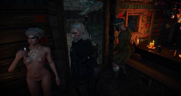 Все девки попрятались, только в таверне..