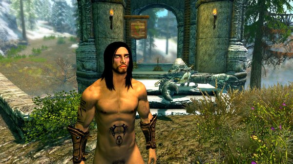 Эйран вышел голым из Голого Дракона )))