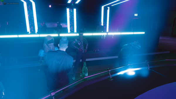 Блондинка:-"Я очень рада нашему знакомству".