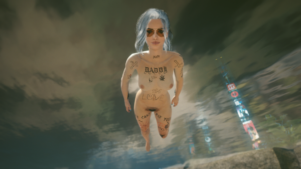 Ви купается в бассейне.