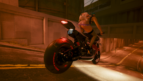 Ви на мотоцикле без нижнего белья.