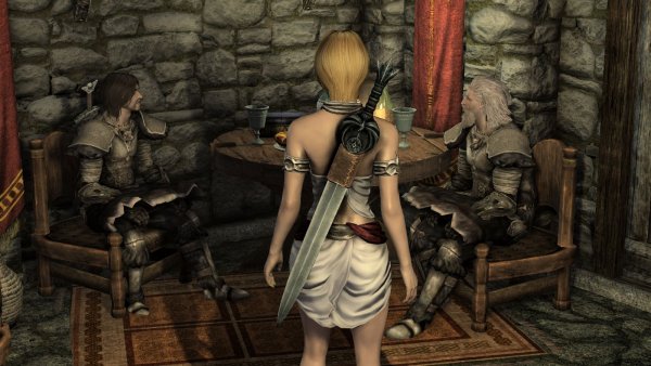 Пришла к Соратникам в Йорваскр. SKYRIM AE