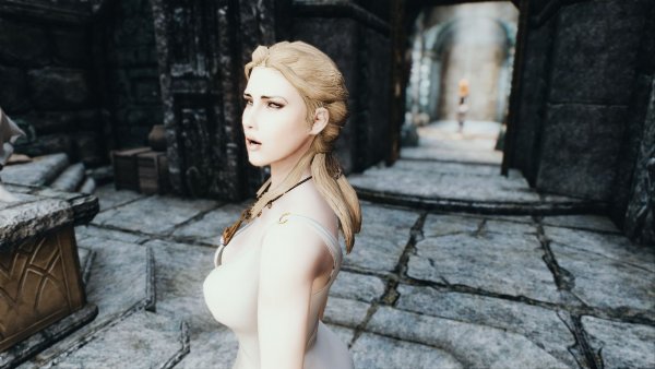 Служительница храма.. Skyrim SE (Тропики 7.0)