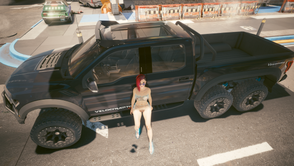 Красотке Ви подарили ещё одну машину - 2.