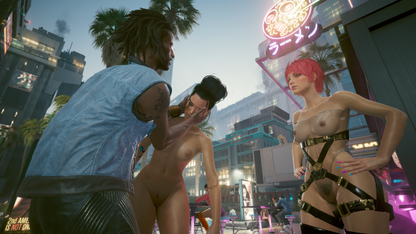 "Папочка", местная нудистка и Ви.