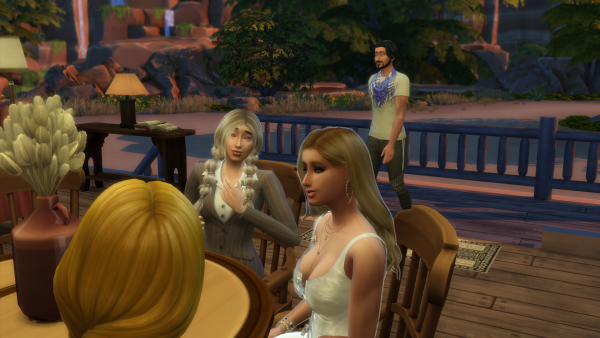 Среди коллег, в ожидании гостей