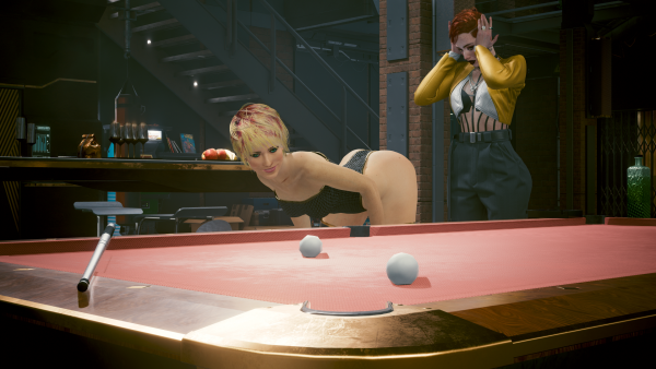 Аврора и Ви играют в бильярд на раздевание -1.